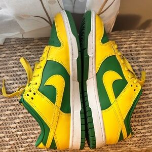Nike Sneakers in Green and Yellow SUNY Oswego